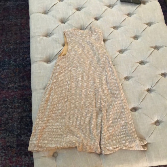 Small high neck shift dress - Picture 1 of 3